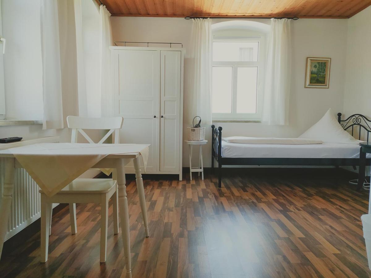 Dorfschaenke Deggendorf Hotel & Apartmenthaus & Biergarten, E-Bike-Verleih Kostenlos Quarto foto