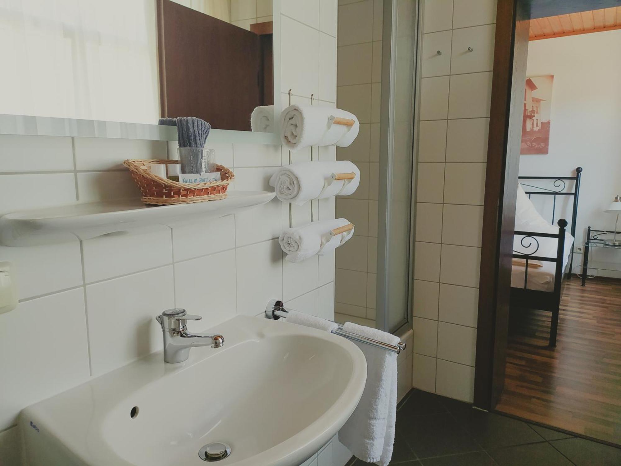 Dorfschaenke Deggendorf Hotel & Apartmenthaus & Biergarten, E-Bike-Verleih Kostenlos Quarto foto
